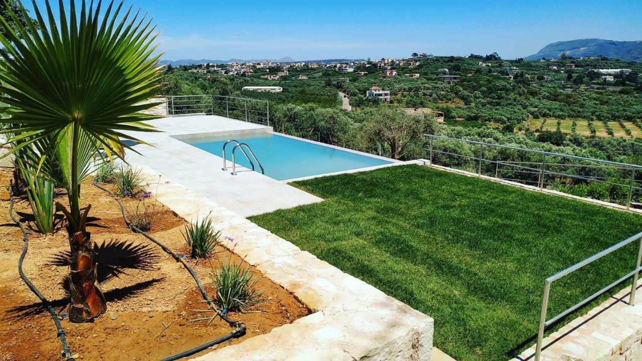Villa Oasis Galatás المظهر الخارجي الصورة