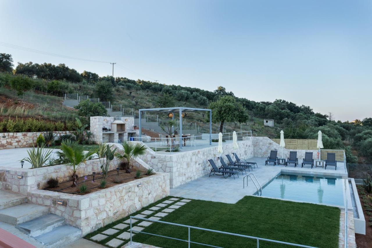Villa Oasis Galatás المظهر الخارجي الصورة